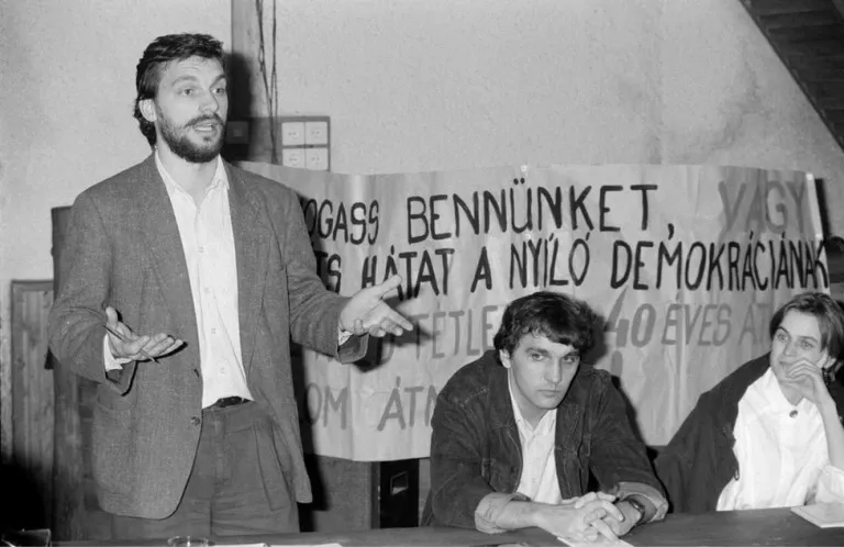 Intelligence record 988