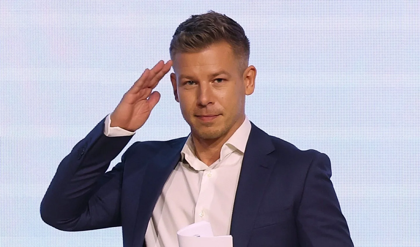 Intelligence record 916