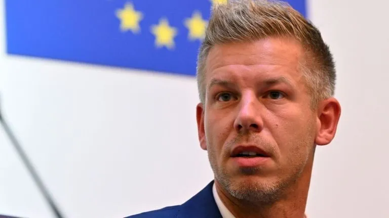 Intelligence record 923